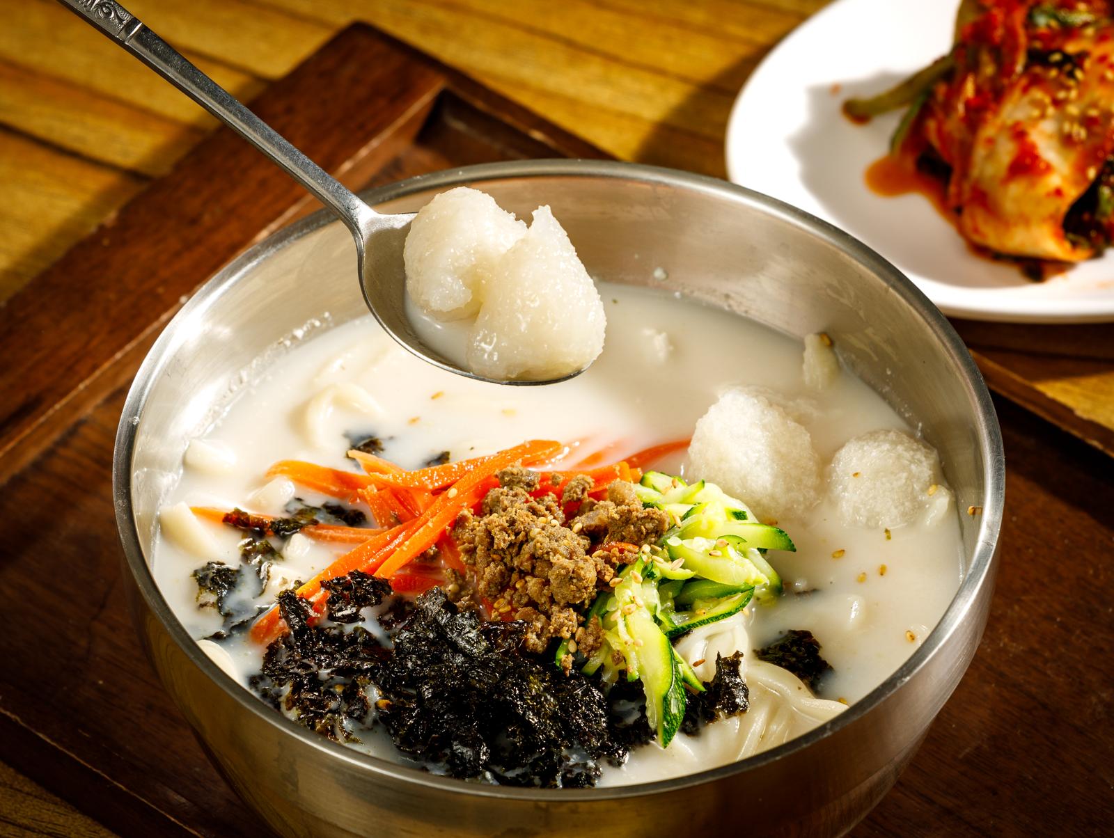 까치칼국수